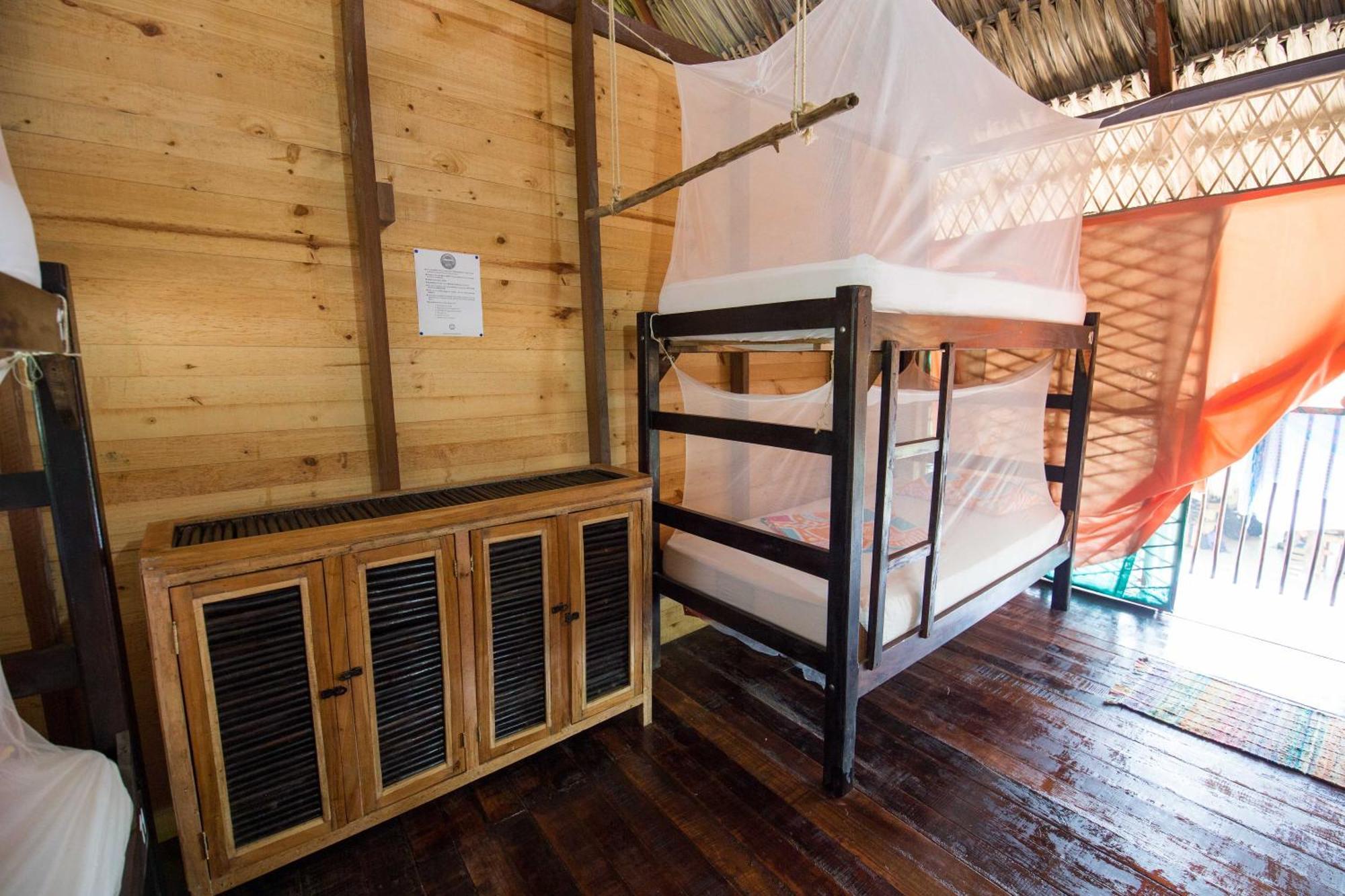 Bella Flor Hostel ปาโลมิโน ภายนอก รูปภาพ