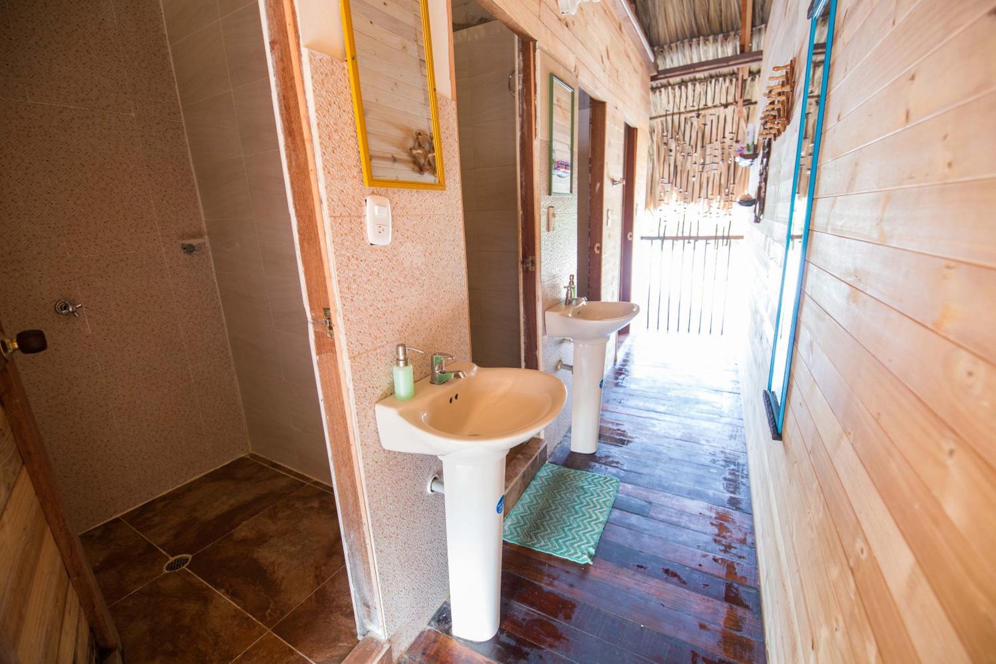 Bella Flor Hostel ปาโลมิโน ภายนอก รูปภาพ