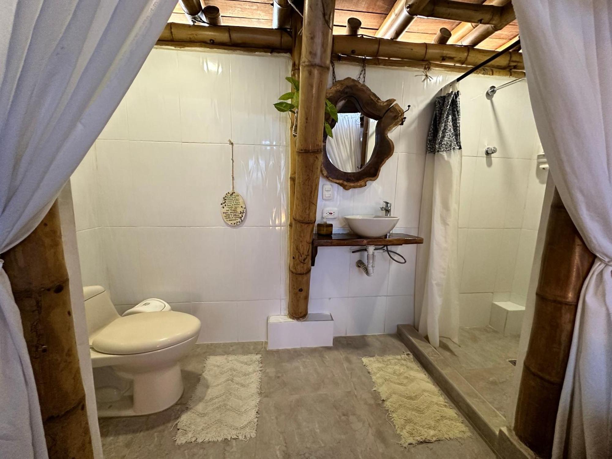 Bella Flor Hostel ปาโลมิโน ภายนอก รูปภาพ