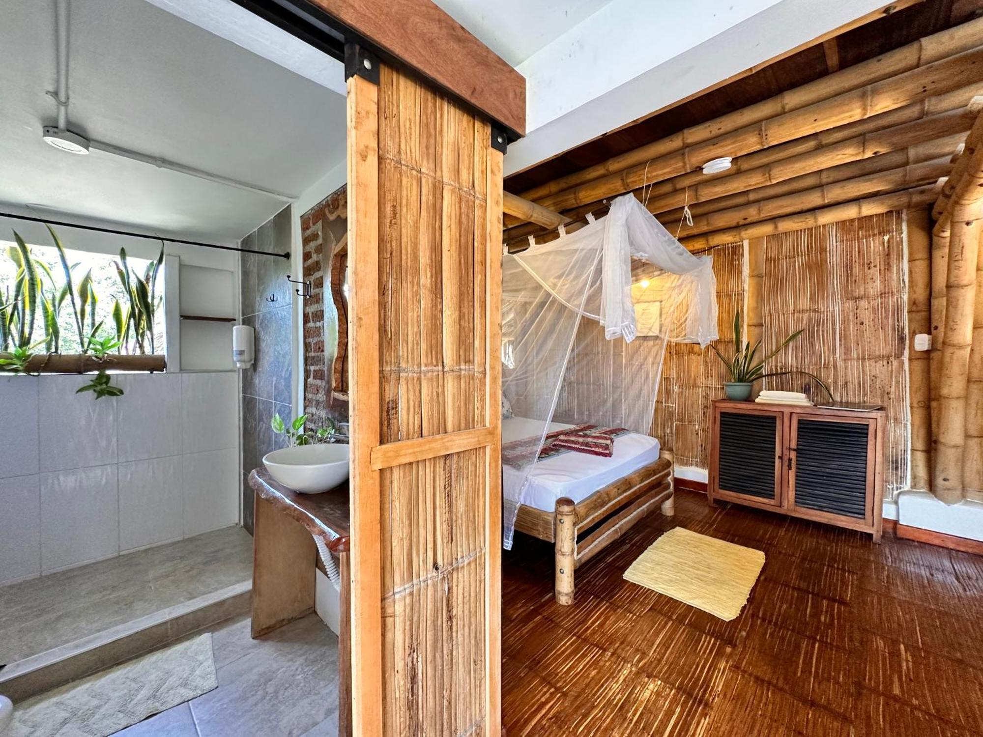 Bella Flor Hostel ปาโลมิโน ภายนอก รูปภาพ